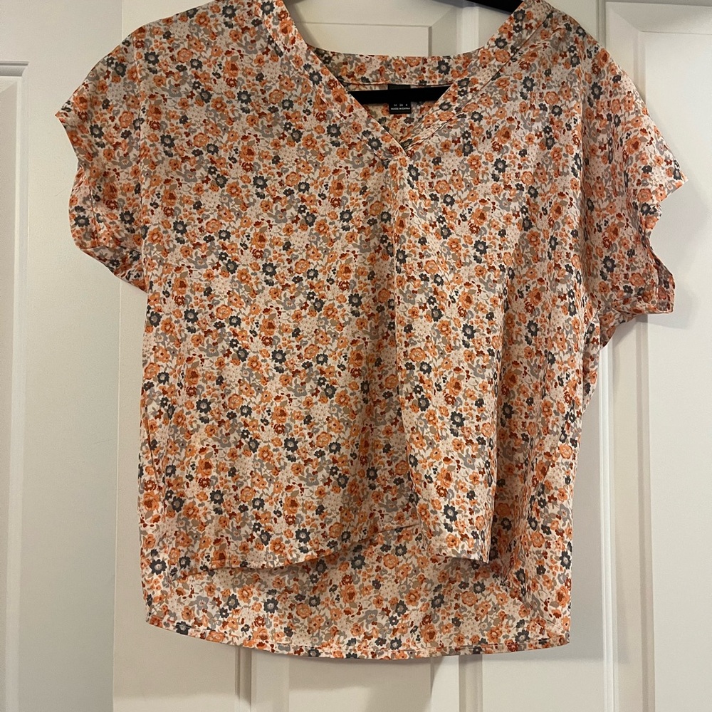 SHEIN Pink Flutter Sleeve Crop Blouse